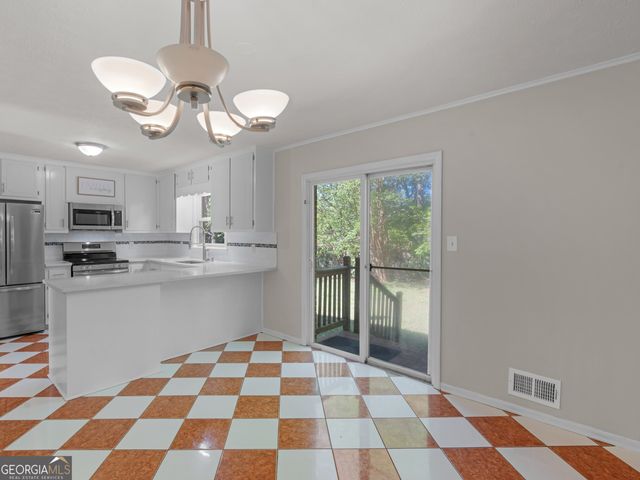 104 Julie Circle, Griffin, GA 30223