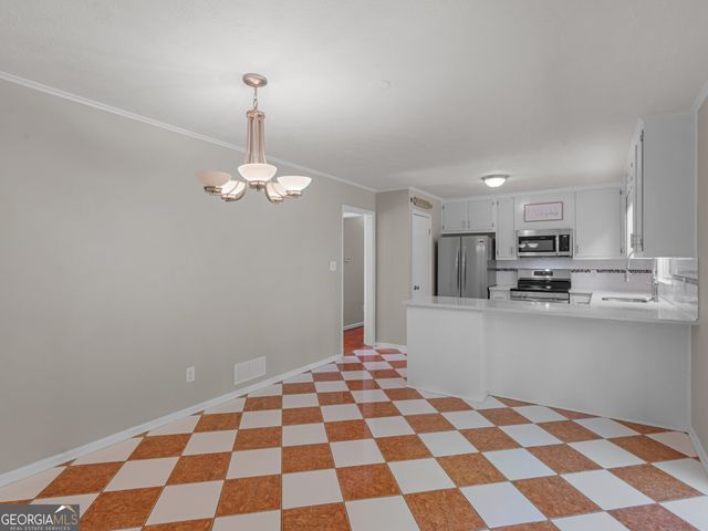 104 Julie Circle, Griffin, GA 30223