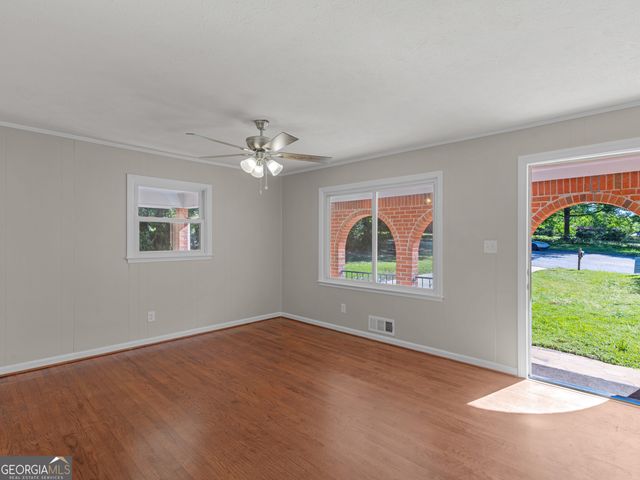 104 Julie Circle, Griffin, GA 30223