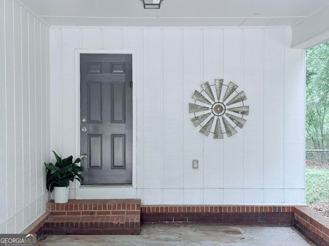 104 Julie Circle, Griffin, GA 30223