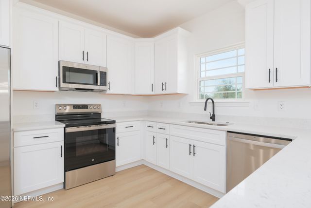 5573 OREGON Trail, Middleburg, FL 32068