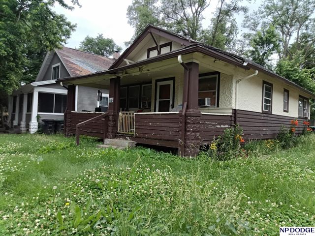 2725 Fort Street, Omaha, NE 68111