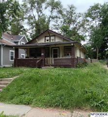 2725 Fort Street, Omaha, NE 68111