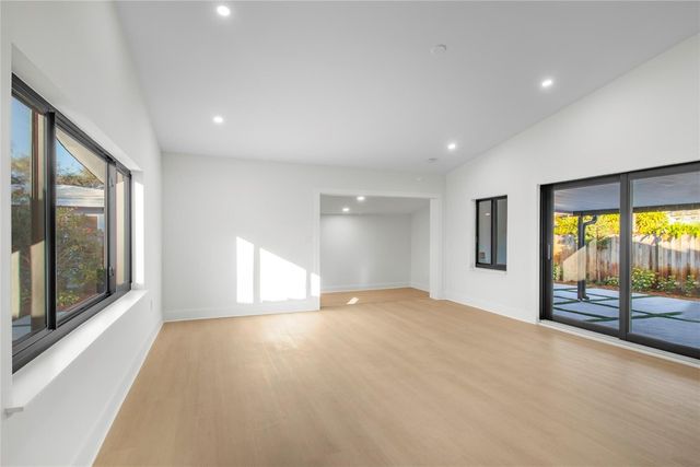 1951 NE 28th Court, Lighthouse Point, FL 33064