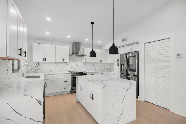 1951 NE 28th Court, Lighthouse Point, FL 33064