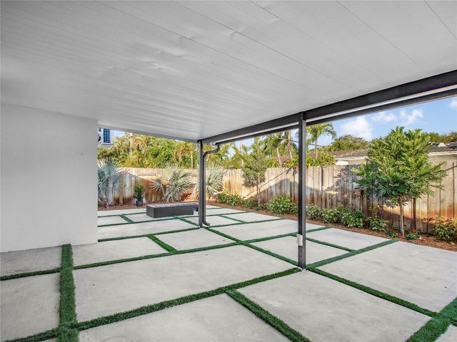 1951 NE 28th Court, Lighthouse Point, FL 33064