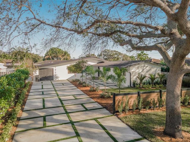 1951 NE 28th Court, Lighthouse Point, FL 33064