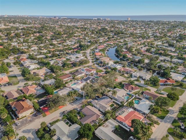 1951 NE 28th Court, Lighthouse Point, FL 33064