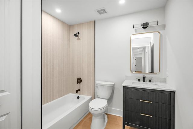 1951 NE 28th Court, Lighthouse Point, FL 33064