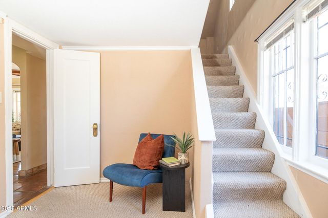 1636 E PINCHOT Avenue, Phoenix, AZ 85016