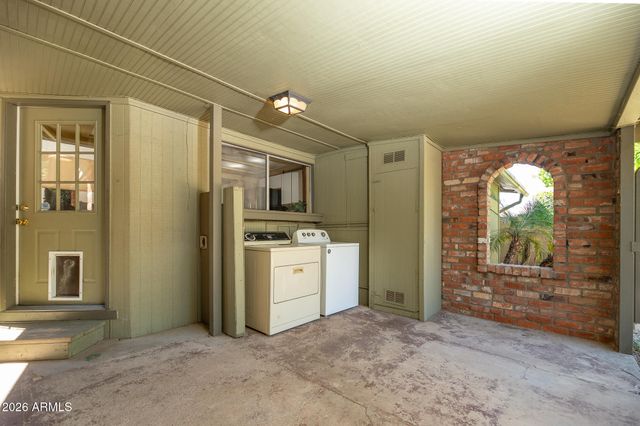 1636 E PINCHOT Avenue, Phoenix, AZ 85016