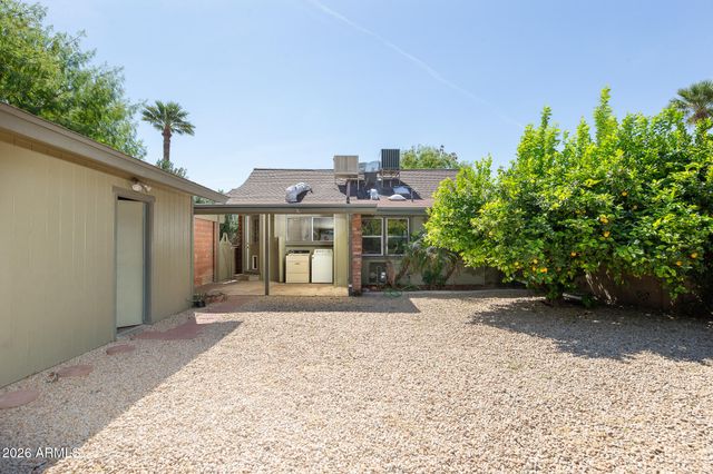 1636 E PINCHOT Avenue, Phoenix, AZ 85016