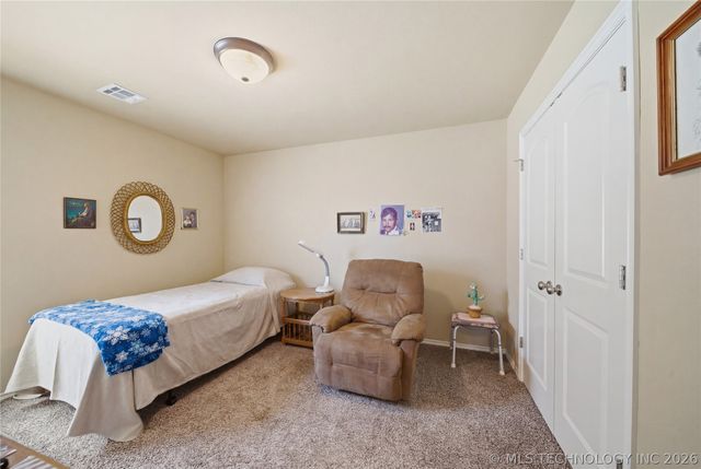 5416 S Skylane Place, Sand Springs, OK 74063