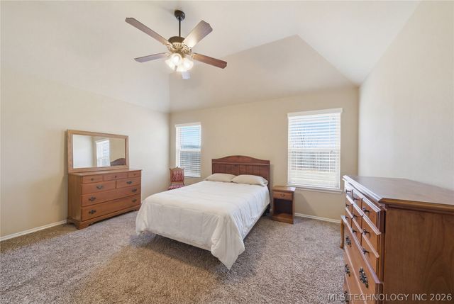 5416 S Skylane Place, Sand Springs, OK 74063