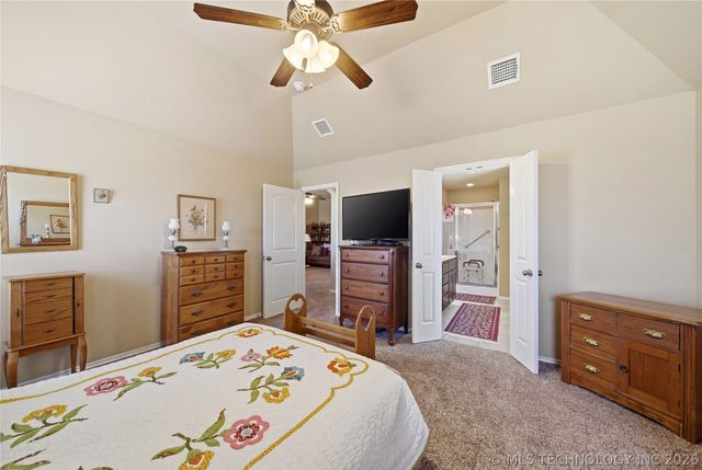 5416 S Skylane Place, Sand Springs, OK 74063