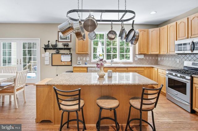 15 HOLLYBROOK RD, Mullica Hill, NJ 08062