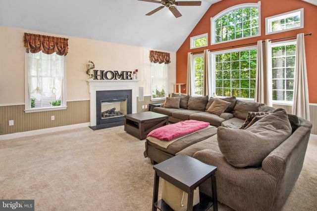 15 HOLLYBROOK RD, Mullica Hill, NJ 08062