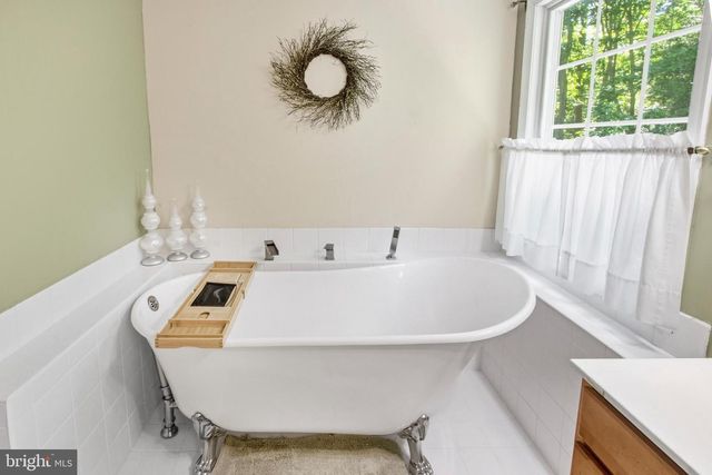 15 HOLLYBROOK RD, Mullica Hill, NJ 08062