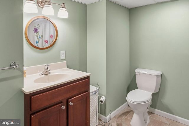 15 HOLLYBROOK RD, Mullica Hill, NJ 08062