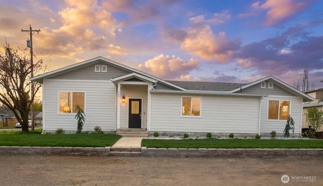 703 M Street, Centralia, WA 98531