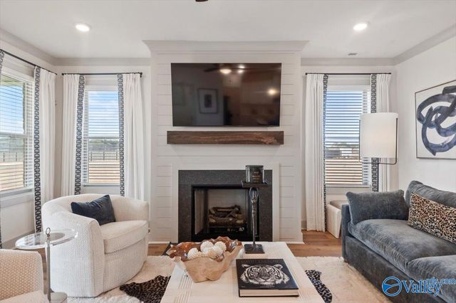 6562 Oak Meadow Drive, Owens Cross Roads, AL 35763