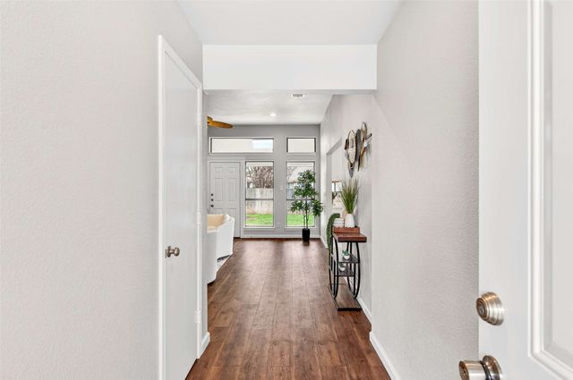 6410 Running Creek Drive, Arlington, TX 76001