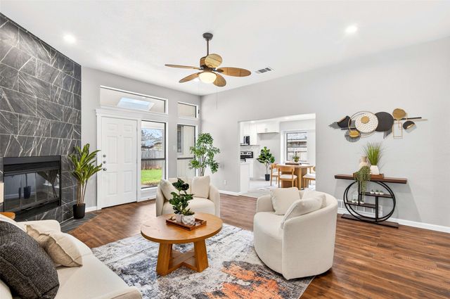 6410 Running Creek Drive, Arlington, TX 76001