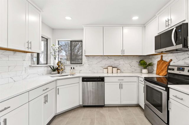 6410 Running Creek Drive, Arlington, TX 76001