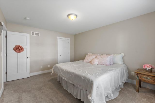 31 S Main Street, Walton, KY 41094