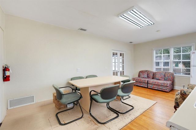 900 E ORANGE AVENUE, Eustis, FL 32726