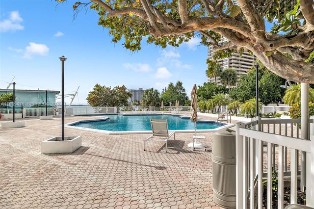 11111 Biscayne Blvd 116, Miami, FL 33181