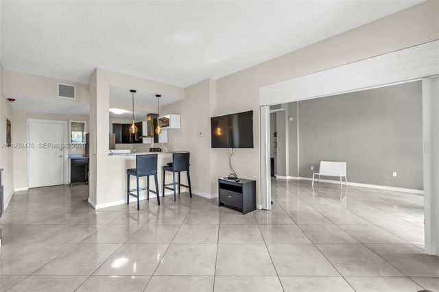 11111 Biscayne Blvd 116, Miami, FL 33181