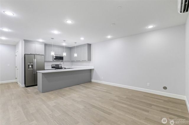 4413 NE 26 Place, Renton, WA 98059