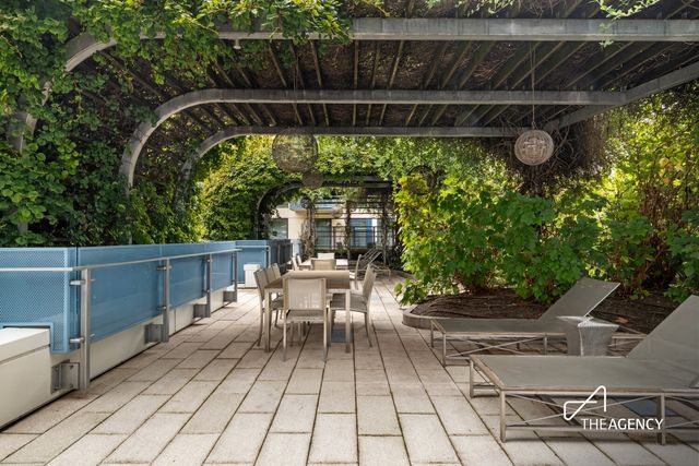 454 W 54th St Apt 4F, New York City, NY 10019