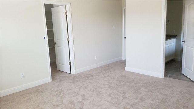1050 kenney fort XING 37, Round Rock, TX 78665