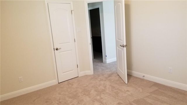 1050 kenney fort XING 37, Round Rock, TX 78665