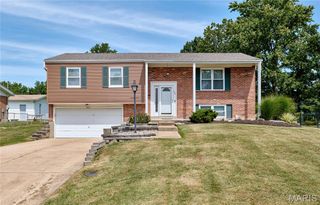 1043 Carole Lane, Ellisville, MO 63021