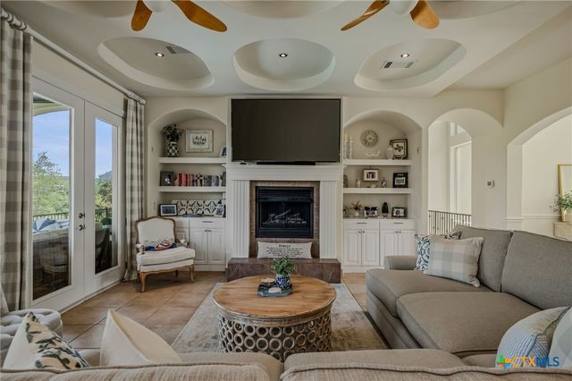 10211 Middle Darleen, Leander, TX 78641