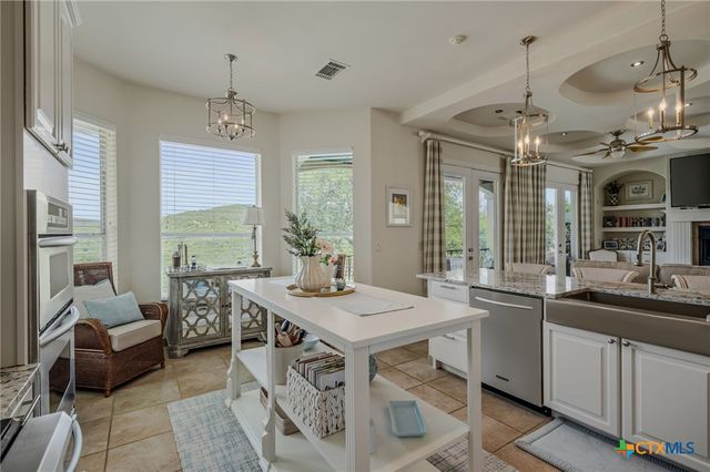 10211 Middle Darleen, Leander, TX 78641