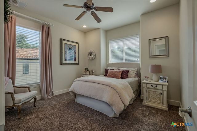 10211 Middle Darleen, Leander, TX 78641