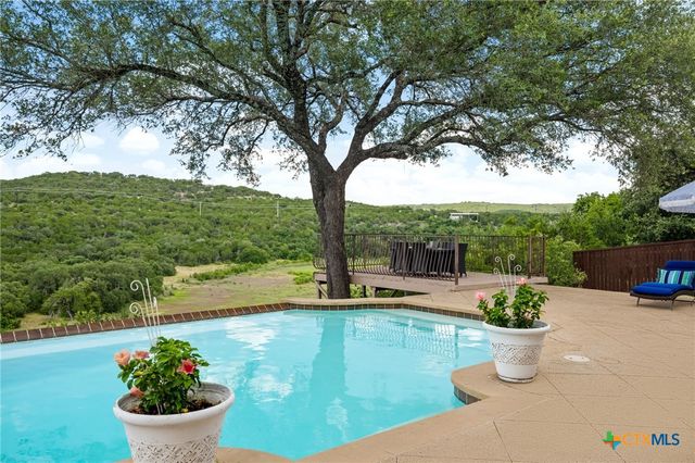 10211 Middle Darleen, Leander, TX 78641