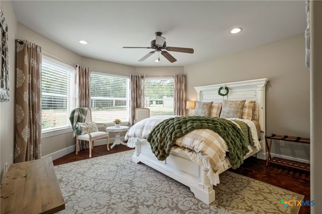 10211 Middle Darleen, Leander, TX 78641