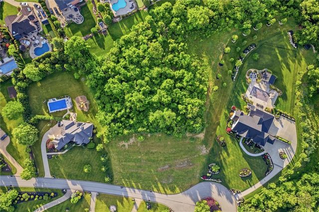 3215 Check Dr, Jefferson Hills, PA 15025