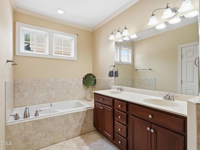 212 Thorndale Drive, Holly Springs, NC 27540