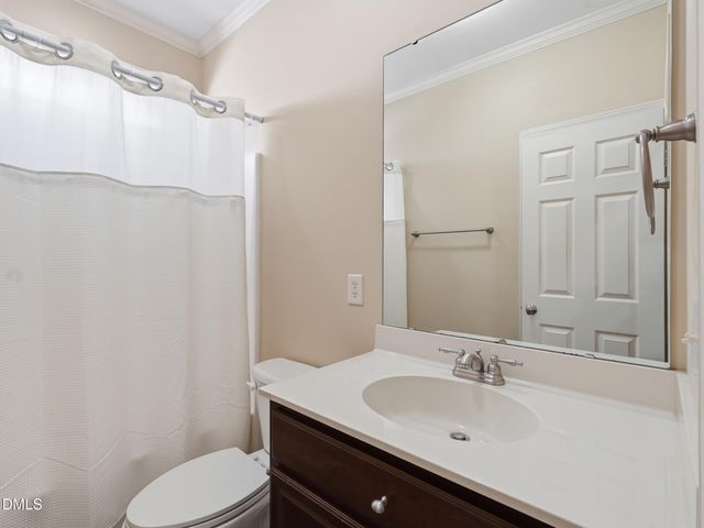 212 Thorndale Drive, Holly Springs, NC 27540
