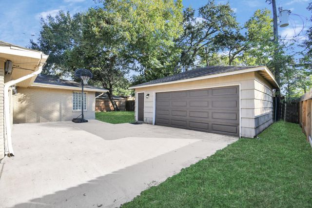 4525 Waycross Drive, Houston, TX 77035