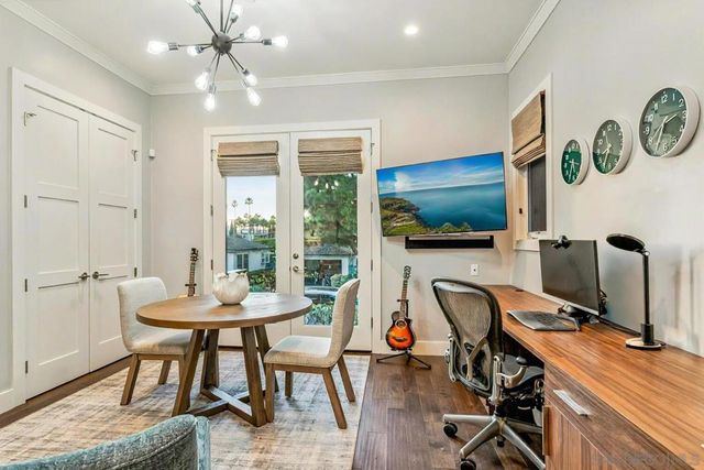 6411 Dowling Dr, La Jolla, CA 92037