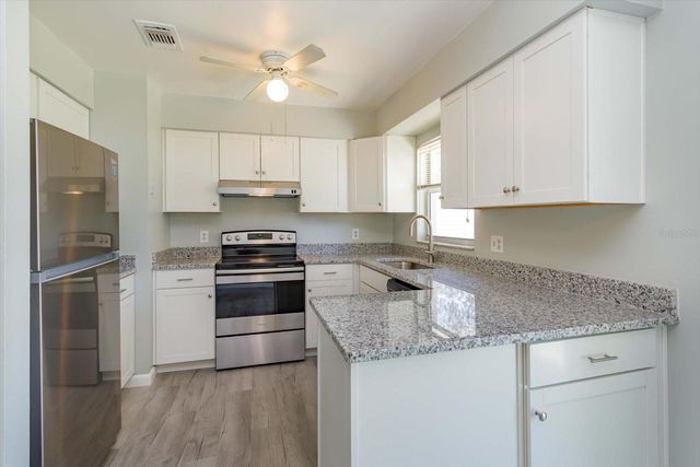 3325 SASSAFRAS COURT, Orlando, FL 32810
