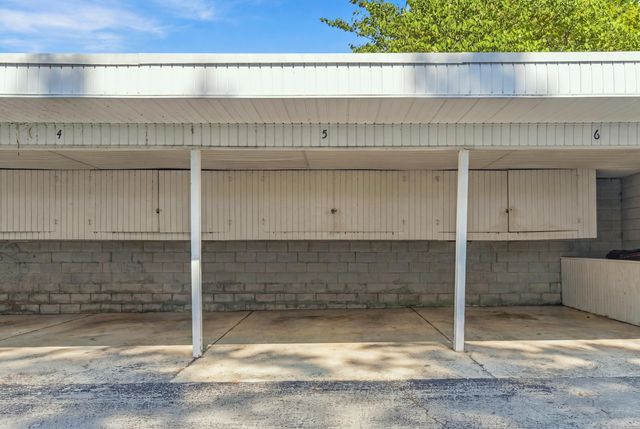 2811 Chateau Circle S, 36, Upper Arlington, OH 43221