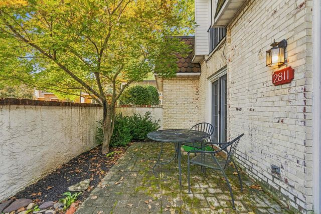 2811 Chateau Circle S, 36, Upper Arlington, OH 43221